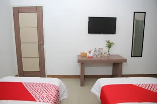 Палу: OYO 1265 Zamrud Hotel