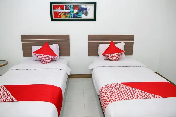 Палу: OYO 1265 Zamrud Hotel