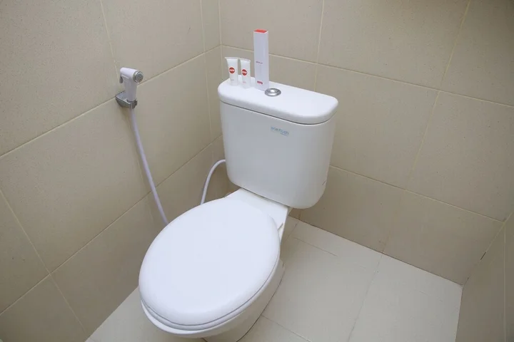 Палу: OYO 1265 Zamrud Hotel