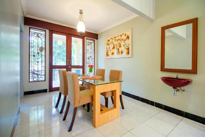 Депок: OYO 1195 The Doctor's guest house Syariah