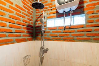 Батуретно: OYO 1304 Roemah Gladak Kebon Sidoluhur