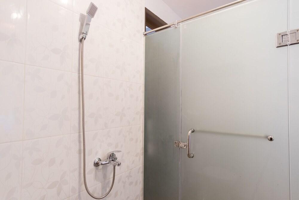 Медан: OYO 1177 Wbs Residence