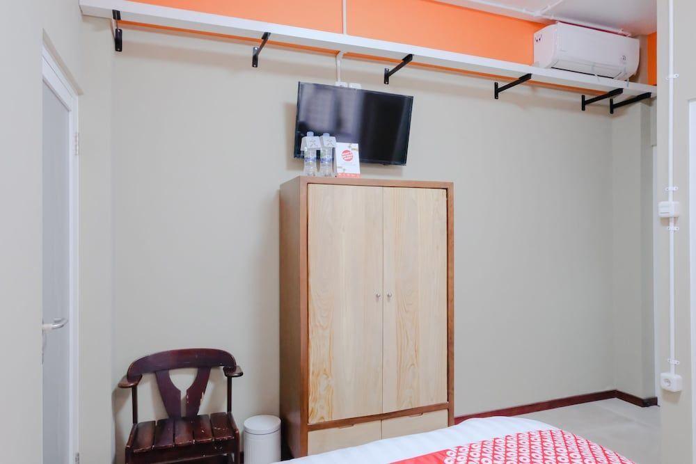 Маланг: OYO 1119 Gendhis Gallery Syariah