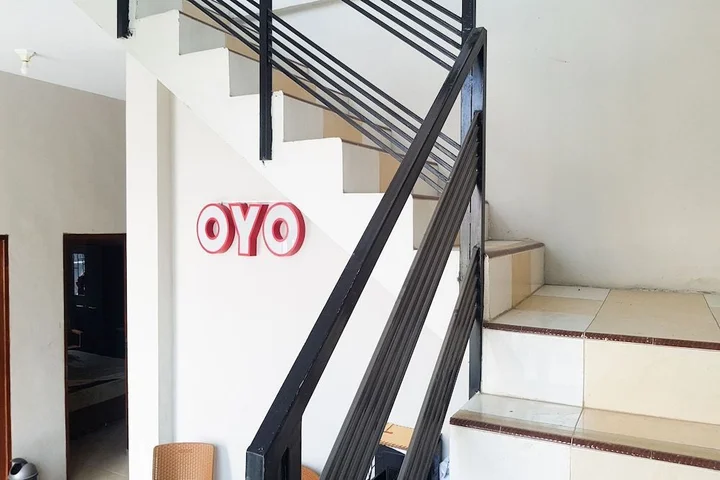 Медан: Oyo 1243 9 Haan Homestay