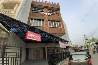 Медан: OYO 1053 Angelyn Home Stay