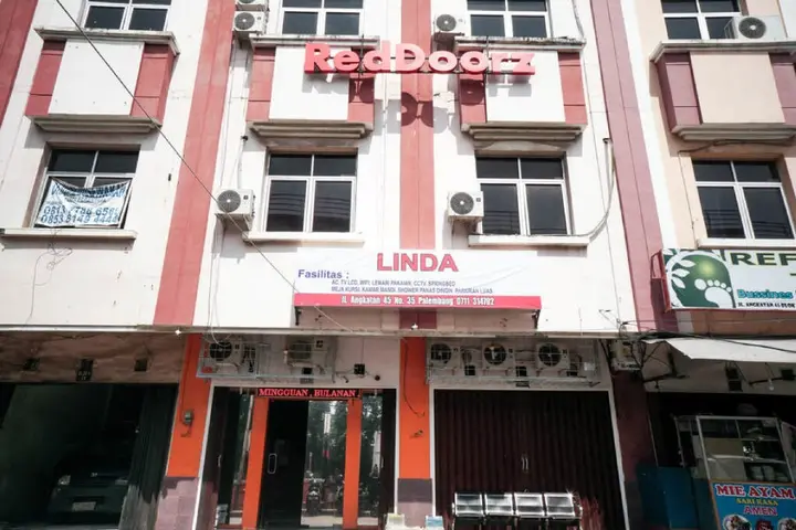 Палембанг: RedDoorz near Palembang Square Mall 2
