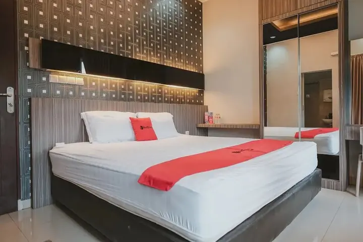 Медан: RedDoorz @ Jamin Ginting Medan