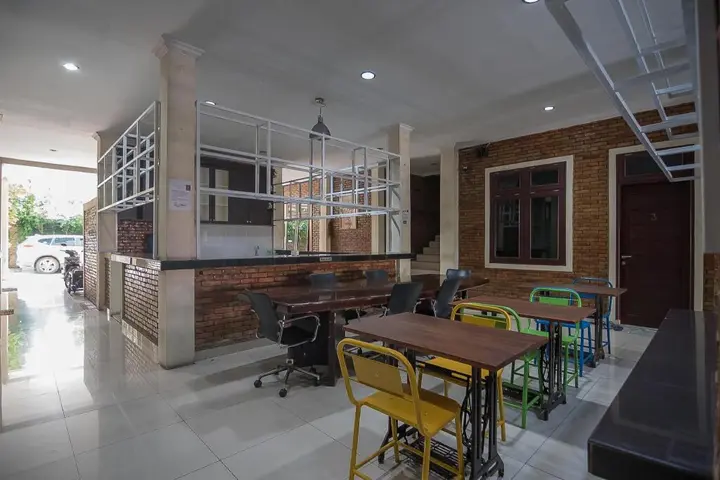 Медан: RedDoorz Plus near Cambridge City Square 2