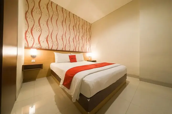 Амбон: RedDoorz Near Ambon Plaza