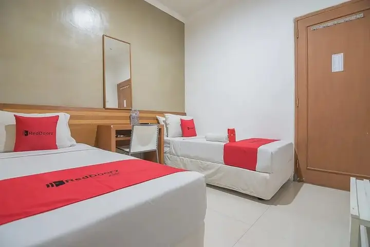 Семаранг: RedDoorz near Undip Pleburan 2