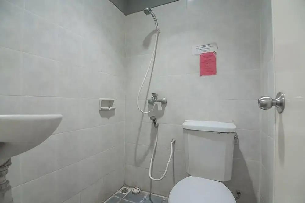 Семаранг: RedDoorz near Undip Pleburan 2