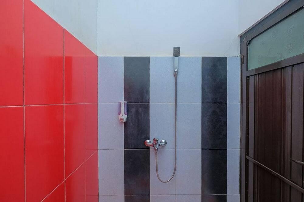 Банджанбару: RedDoorz Syariah near Syamsudin Noor Airport 2