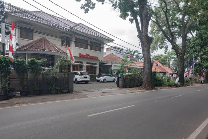 Бандунг: RedDoorz near Simpang Dago 2