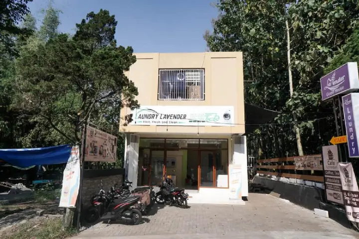 RedDoorz Syariah near Exit Tol Madyopuro — фото 1