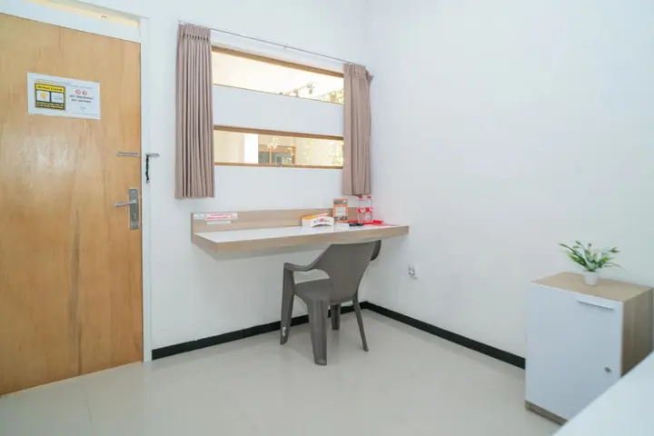 Маланг: RedDoorz Syariah near Transmart MX Malang