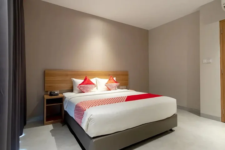 Петумбак: Travel Hub Hotel Kualanamu Airport