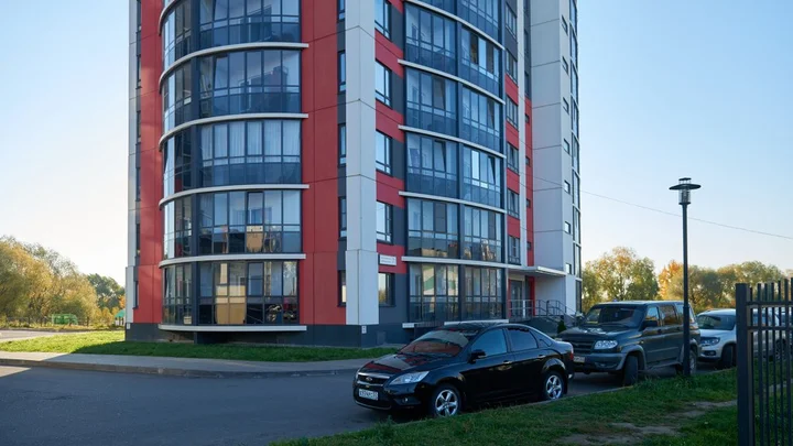 Великий Новгород: Апартаменты Радуга
