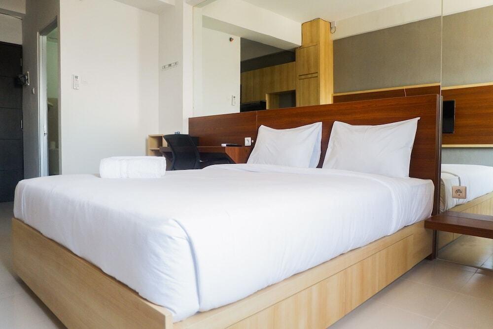 Comfy Studio Apartment at Menara Rungkut — фото 5