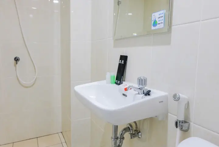 Legok: Studio Room at M-Town Residence near Summarecon Mall Serpong