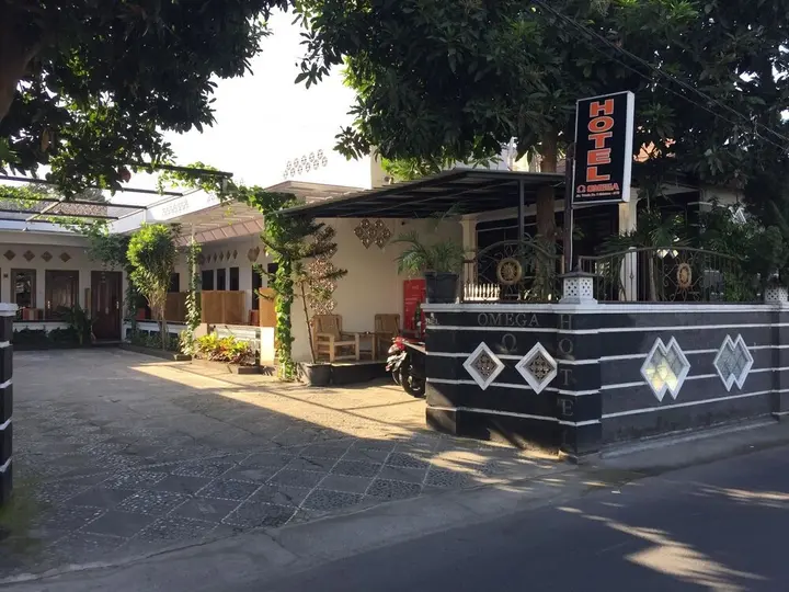 Матарам: Omega Hotel Lombok