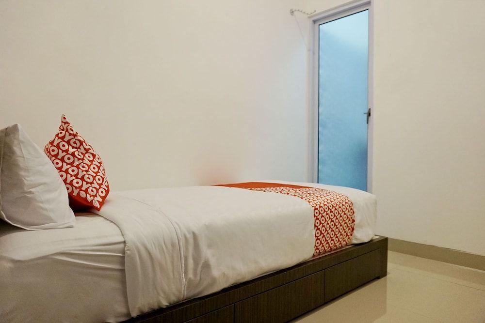 Пеканбару: Oyo 1158 Basecamp Hostel