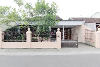 Депок: Wisma Sarjana Syariah - Khusus Putri