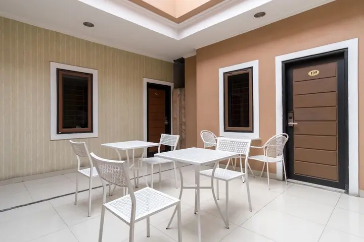 Медан: Oyo 1244 Wisma Syariah Aceh House