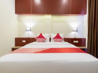 Медан: OYO 727 Merlion Hotel