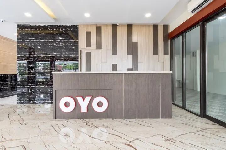 Медан: OYO 727 Merlion Hotel