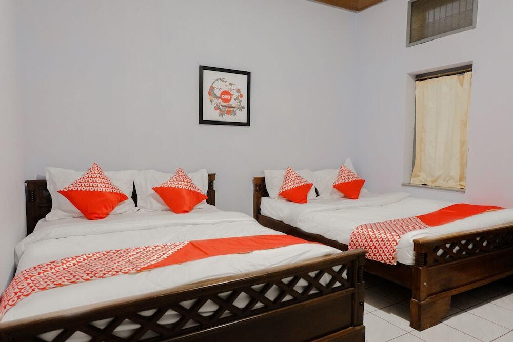 OYO LIfe 1036 Hotel Palem 1 Syariah — фото 3