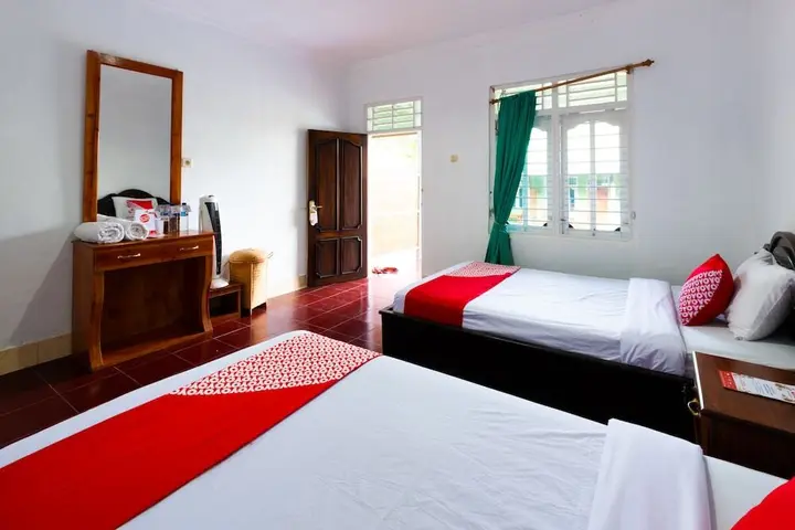 Jerowaru: OYO 1320 Green Orry Inn
