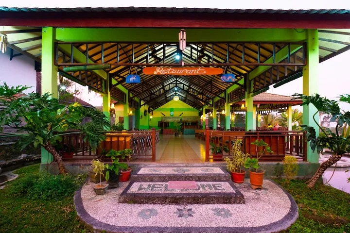 Jerowaru: OYO 1320 Green Orry Inn