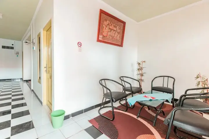 Тангеранг: Oyo 1319 Griya Si Doel