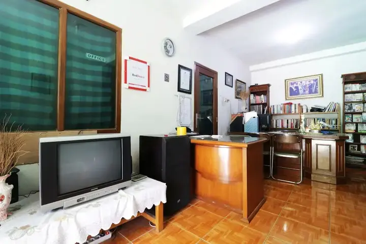 Депок: GIC House Depok