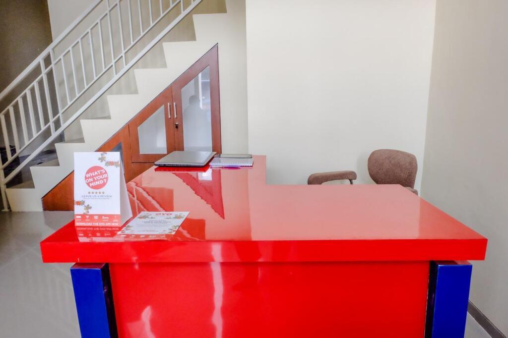 Маланг: Oyo 1165 Cakalang Residence Syariah