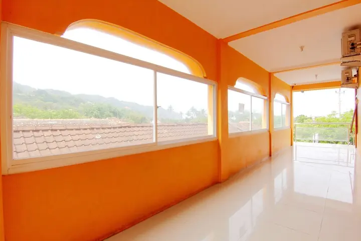 Парангтритис: Hotel Gandung Yunior