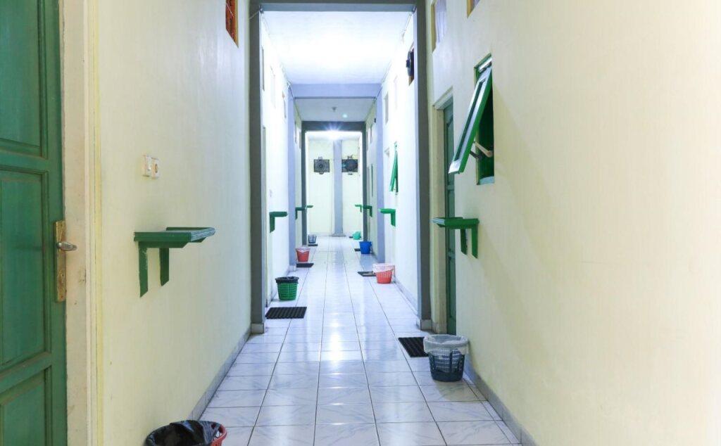 Сурабая: Hotel Mandiri