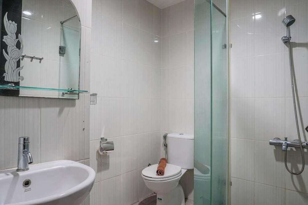 Джакарта: Spacious 2br Tamansari Semanggi Apartment