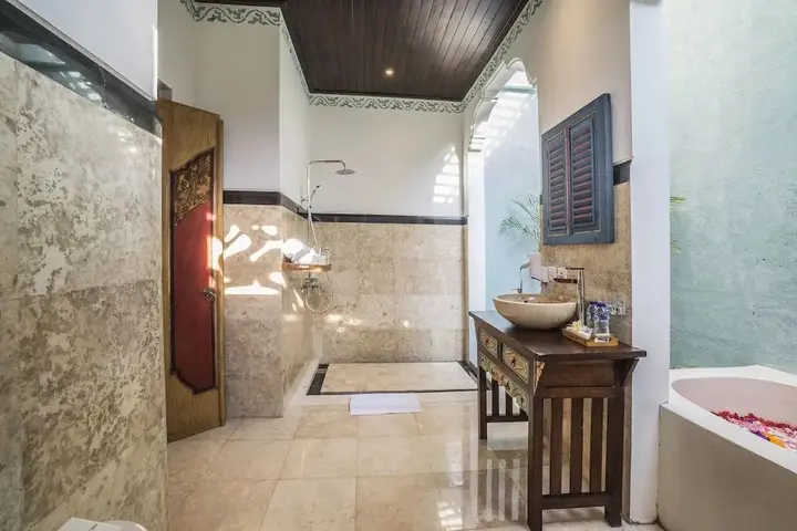 Тегаллаланг: Villa Tanah Carik
