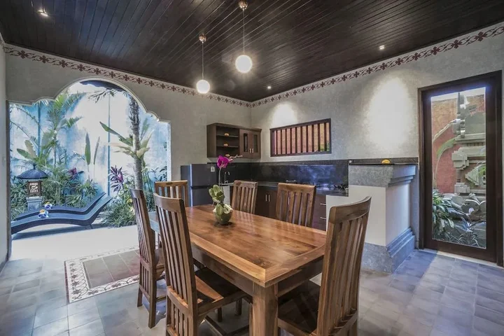 Тегаллаланг: Villa Tanah Carik