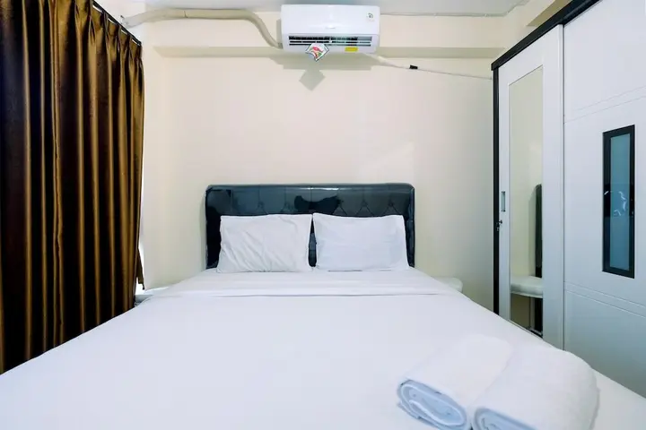 Джакарта: Comfy Studio Room at Tifolia Apartment