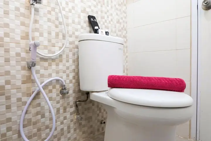 Джакарта: Contemporary 2BR at Bassura City Apartment