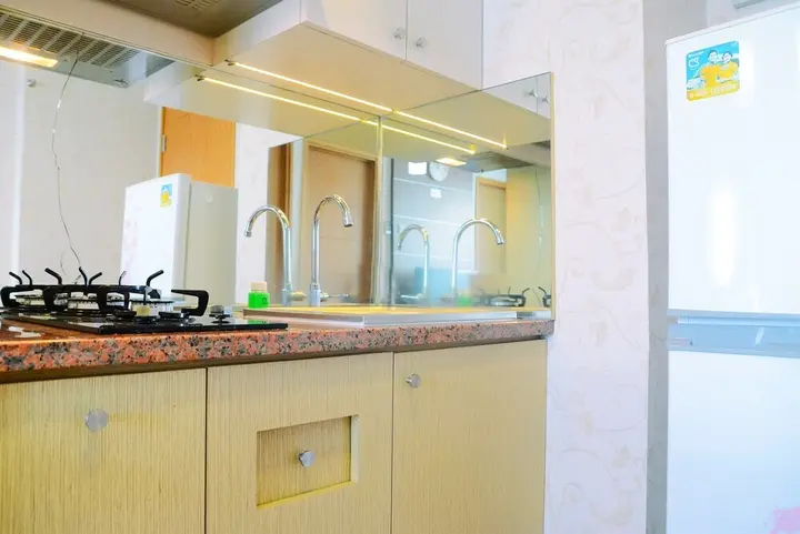 Депок: Full Parquette 2BR @ Cinere Bellevue Apartment