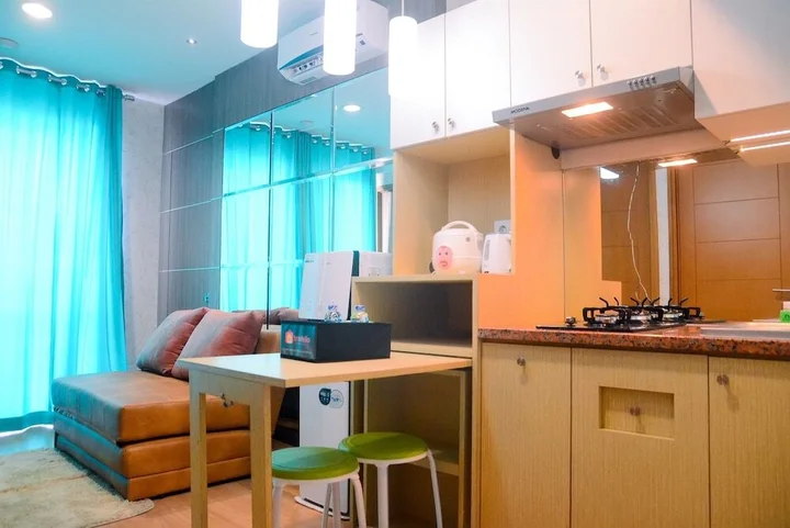 Депок: Full Parquette 2BR @ Cinere Bellevue Apartment