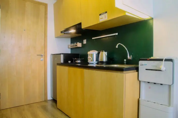 Депок: Compact And Artsy Studio Cinere Bellevue Apartment