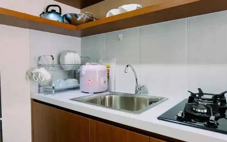 Legok: Spacious 3BR Asatti Apartment By Travelio