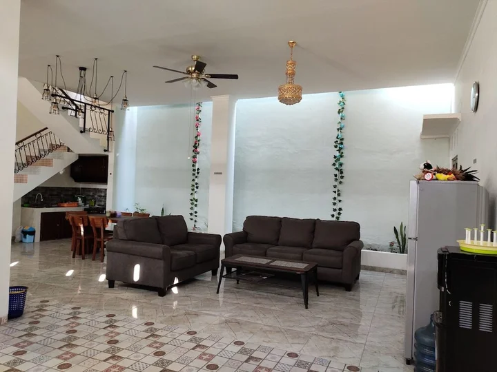 Суракарта: ZG Homestay Solo