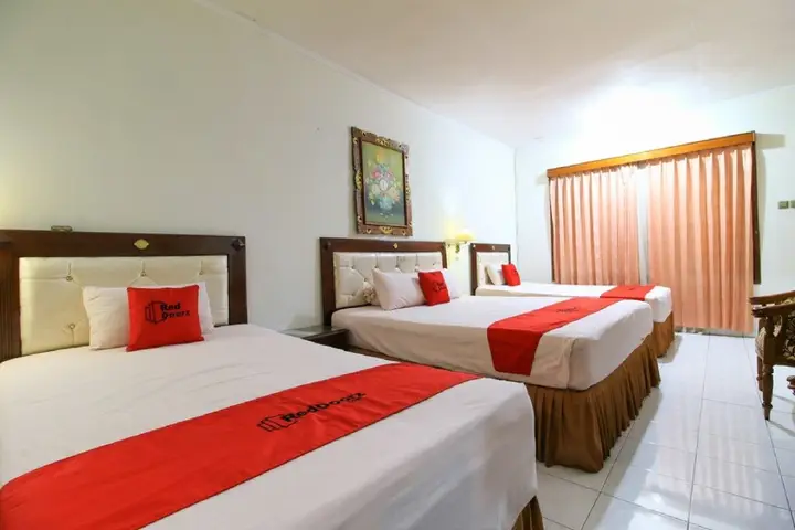 RedDoorz near Klaten Train Station — фото 2