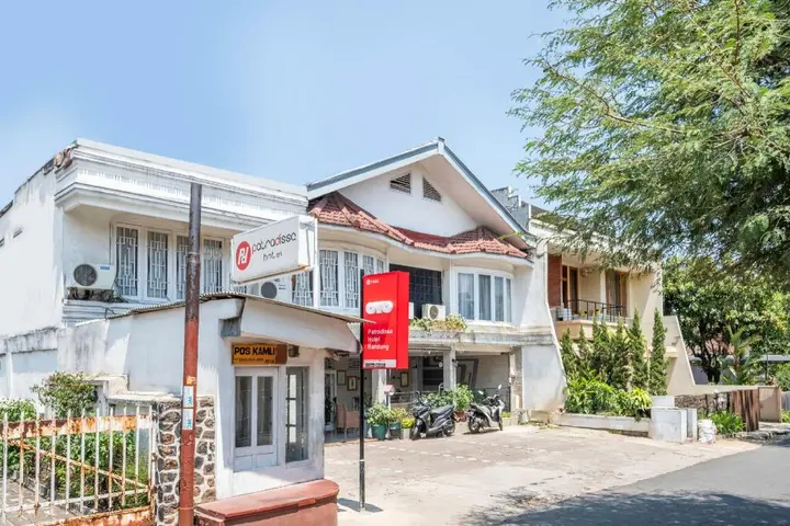 Бандунг: Patradissa Stasiun Bandung Hotel