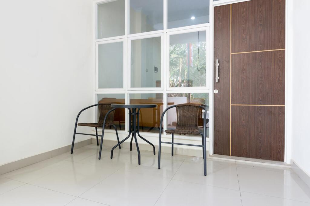 Батуретно: OYO 1431 Travel-inn